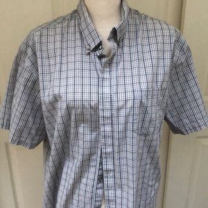 Men’s Van Heusen short sleeve button shirt